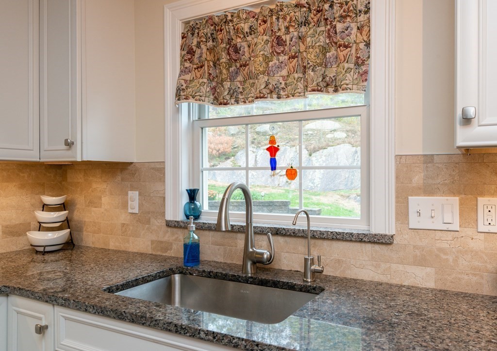4 Stacia Road Peabody, MA 01960 - Photo 18 of 42 Gallery Image 18