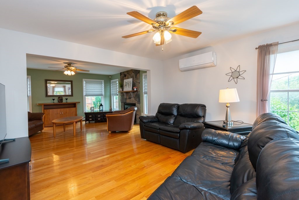 4 Stacia Road Peabody, MA 01960 - Photo 7 of 42 Gallery Image 7