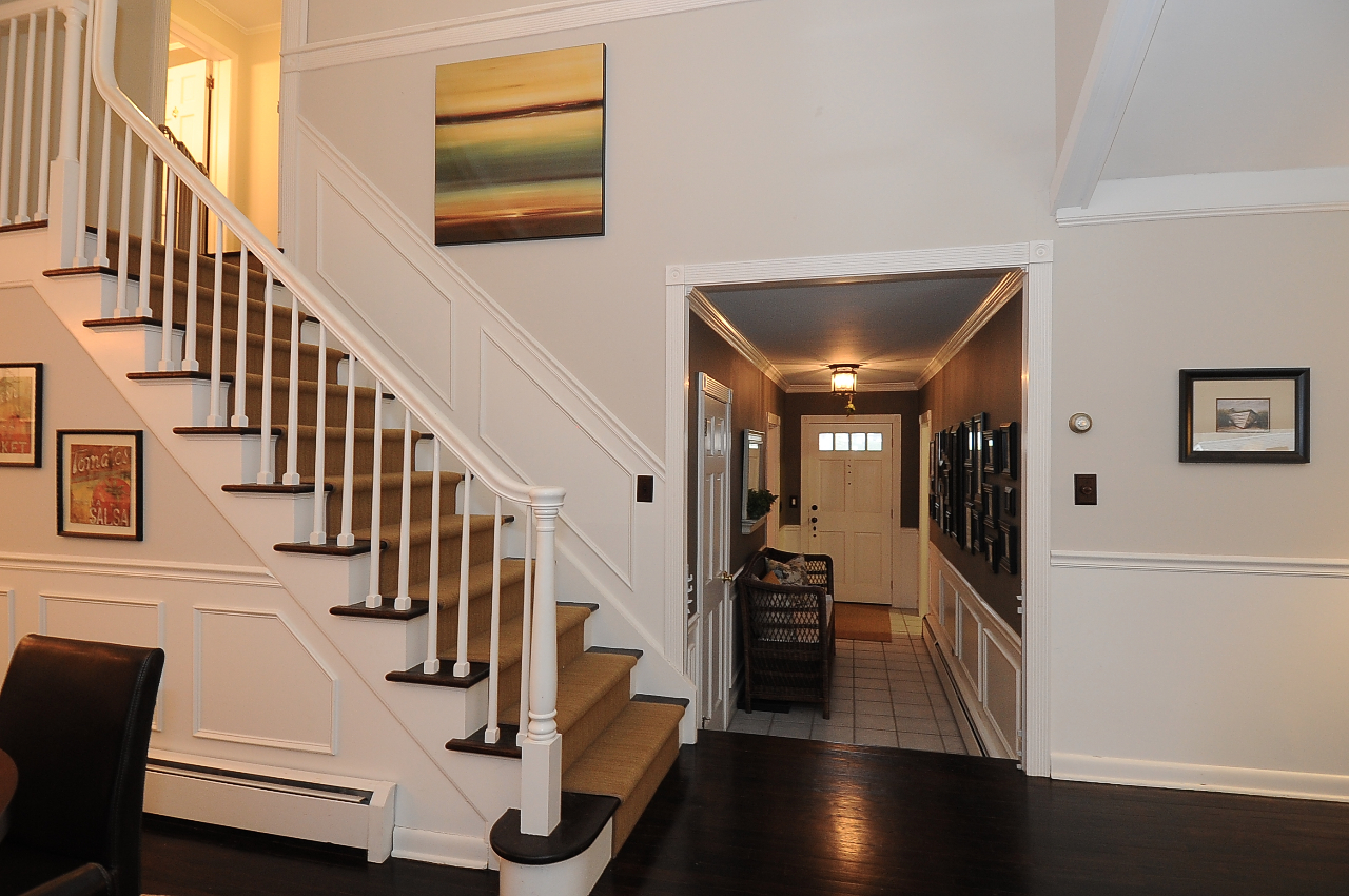 33 White Oak Shade Road New Canaan, CT 06840 - Photo 21 of 25 Staircase