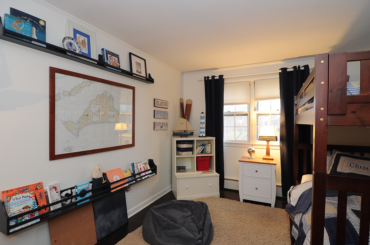 33 White Oak Shade Road New Canaan, CT 06840 - Photo 10 of 25 Bed 3