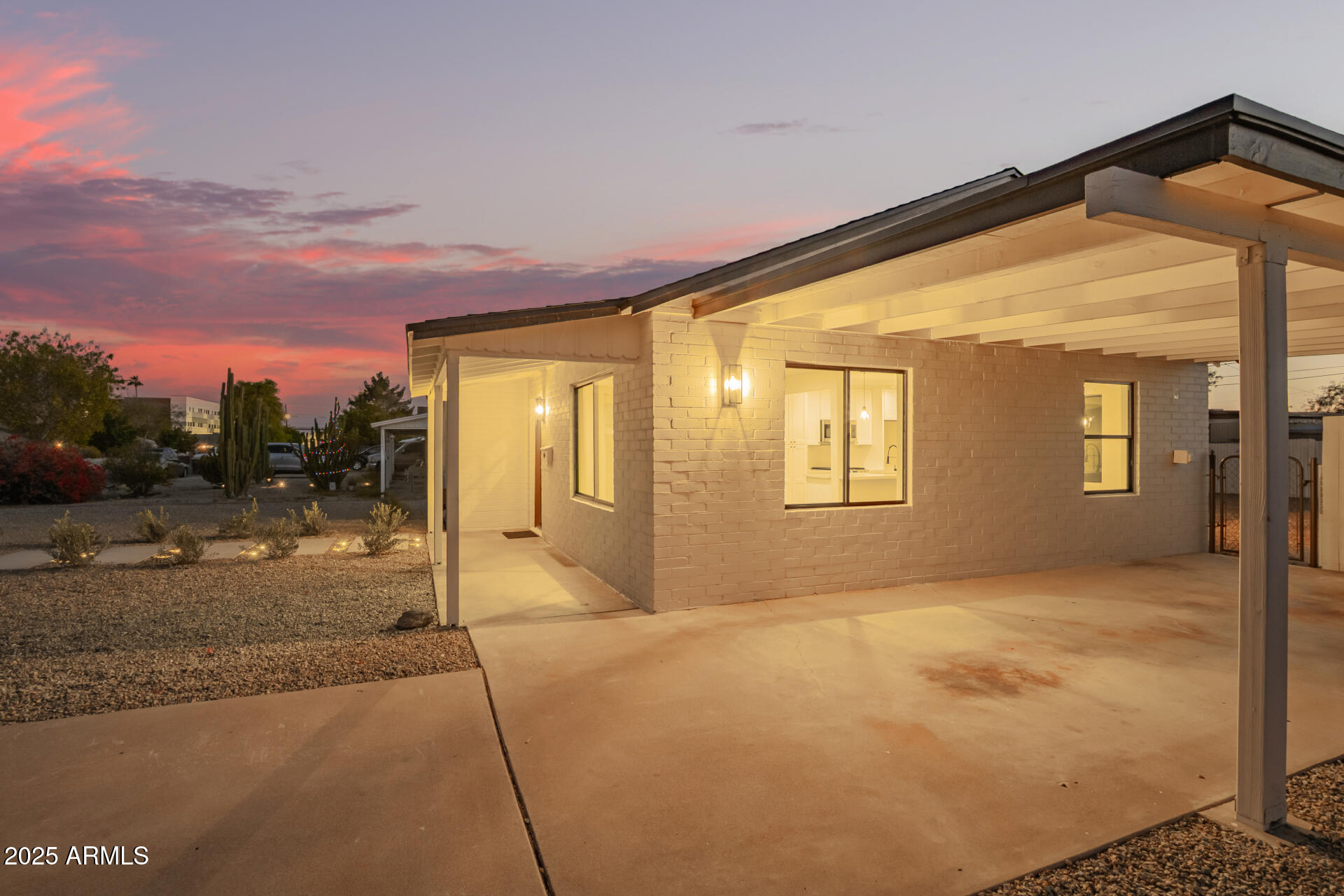 9042 North 3rd Avenue Phoenix, AZ 85021 - Photo 11 of 48 11 - 3rd