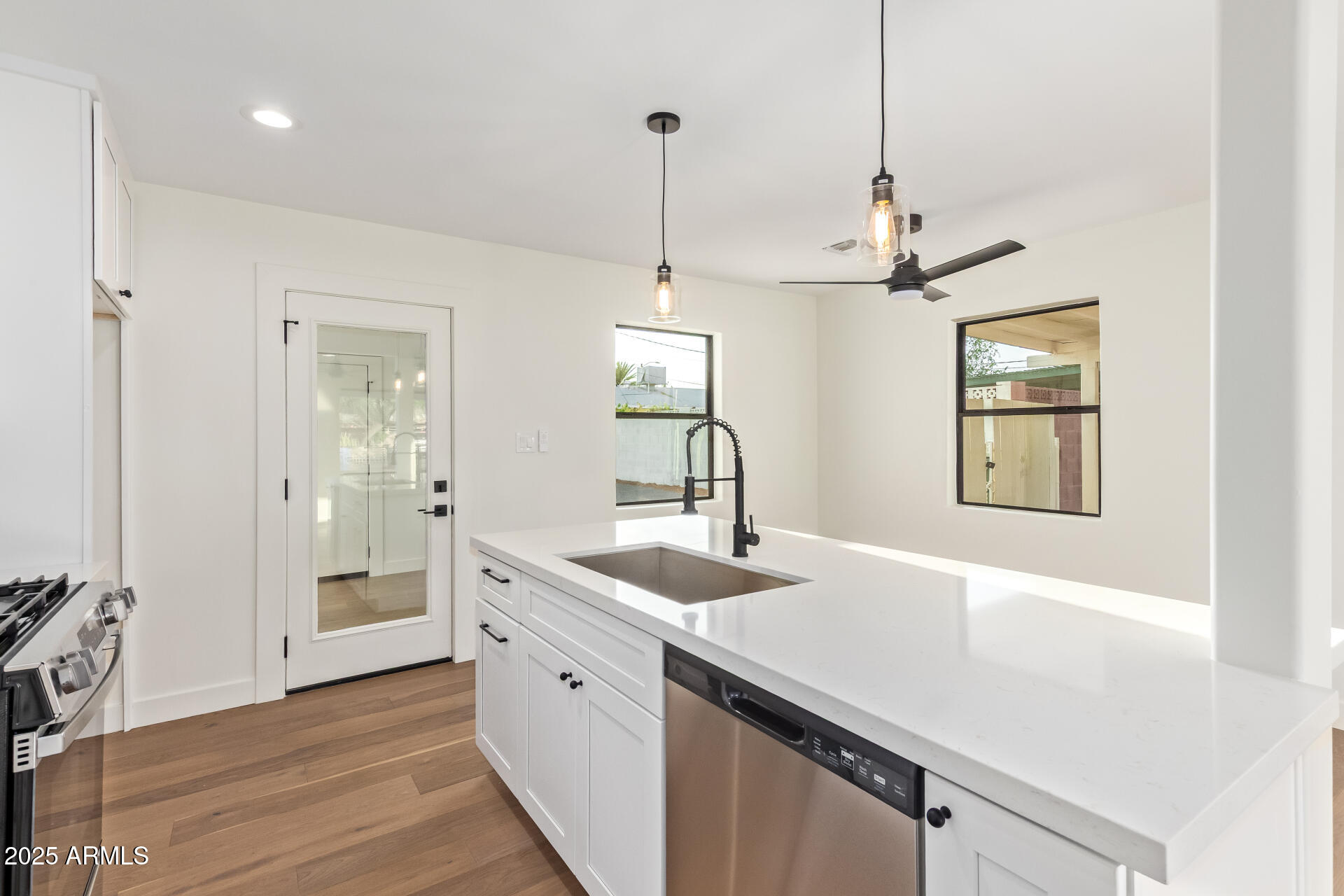 9042 North 3rd Avenue Phoenix, AZ 85021 - Photo 25 of 48 24 - 3rd