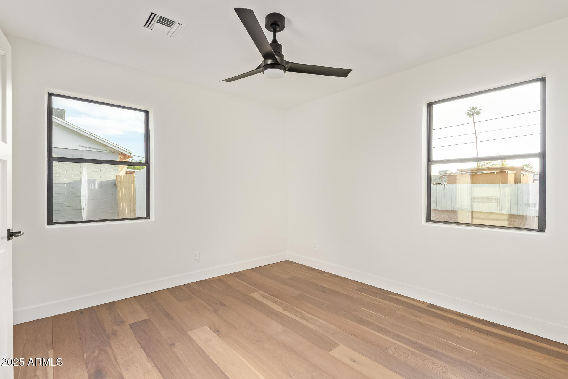 9042 North 3rd Avenue Phoenix, AZ 85021 - Photo 33 of 48 32 - 3rd