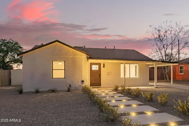 $378,000 | 9042 North 3rd Avenue, Phoenix, AZ 85021