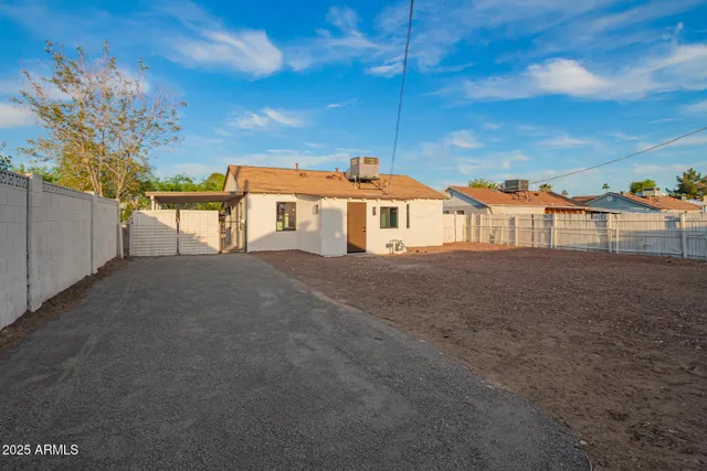 $378,000 | 9042 North 3rd Avenue, Phoenix, AZ 85021