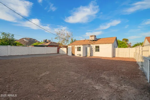 $378,000 | 9042 North 3rd Avenue, Phoenix, AZ 85021