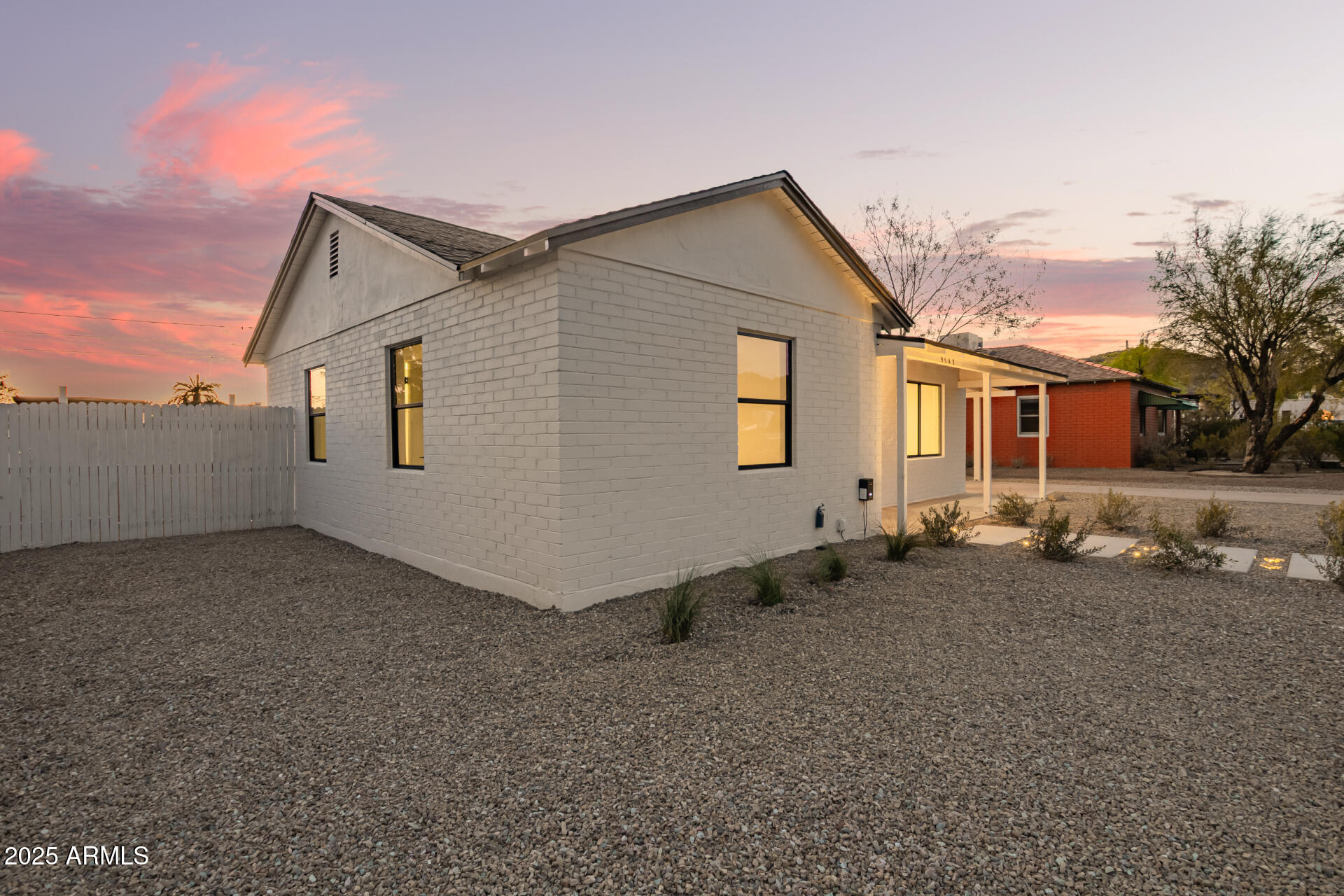 9042 North 3rd Avenue Phoenix, AZ 85021 - Photo 4 of 48 04 - 3rd