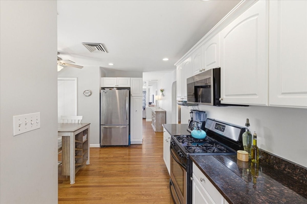 191-193 Cornell Street, Unit 2 Boston, MA 02131 - Photo 6 of 40