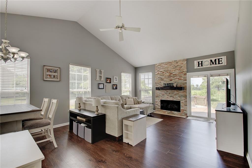 11160 Ruckle Street Carmel, IN 46032 - Photo 3 of 26 Gallery Image 3