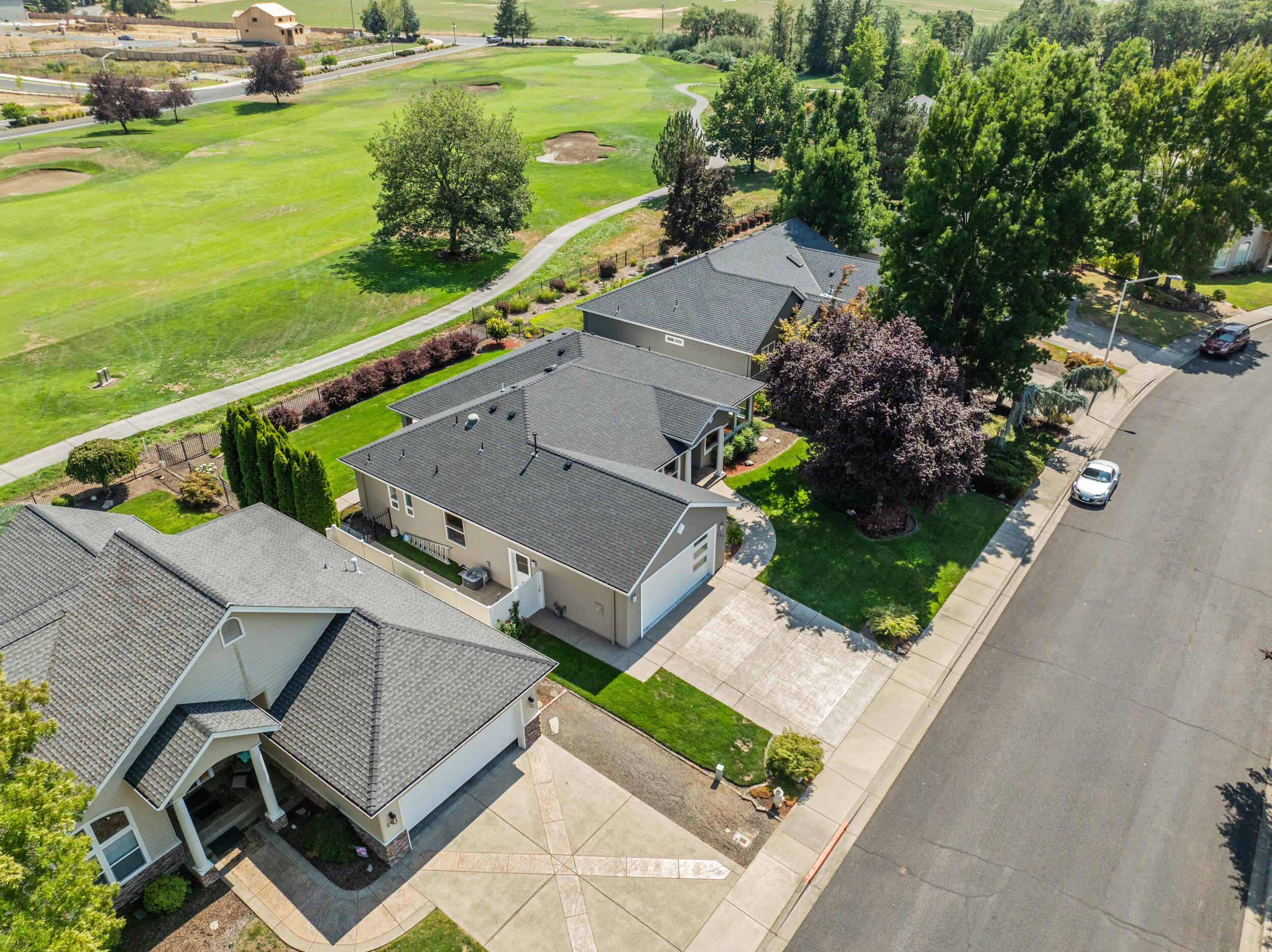 209 Keystone Way Eagle Point, OR 97524 - Photo 29 of 34 39_209-keystone-way -dr-02
