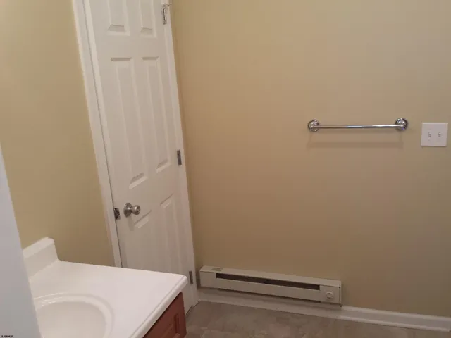 $1,600 | 105 West White Horse Pike, Unit 7 (G), Galloway Township, NJ 08205