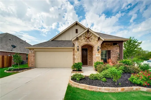 $2,595 | 11204 Meredith Drive, Frisco, TX 75036