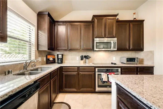 $2,595 | 11204 Meredith Drive, Frisco, TX 75036