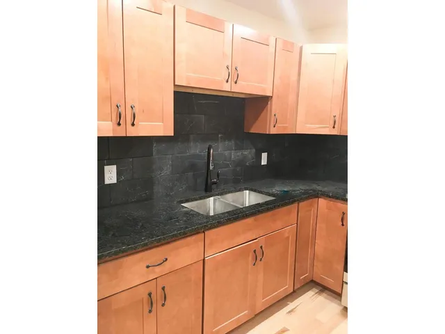 $550,000 | 33-35 Intervale Avenue, Burlington, VT 05401