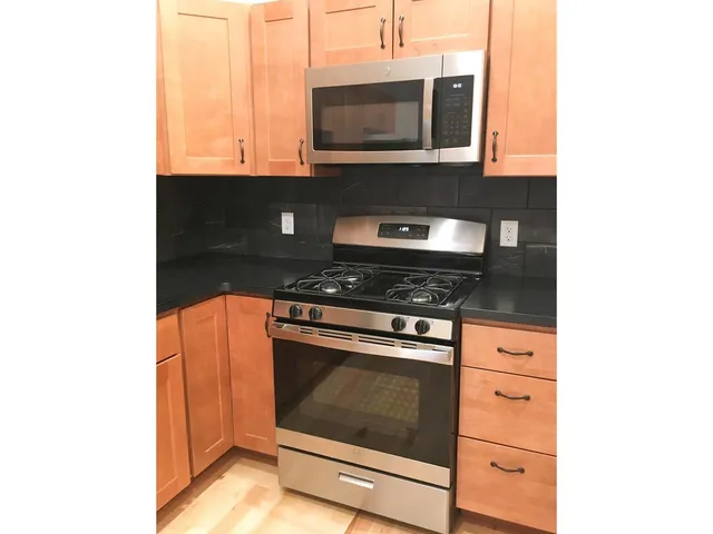 $550,000 | 33-35 Intervale Avenue, Burlington, VT 05401