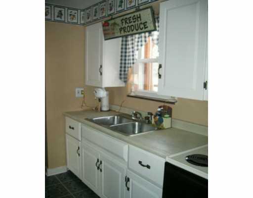 8069 Peebles Road Pittsburgh, PA 15237 - Photo 3 of 8