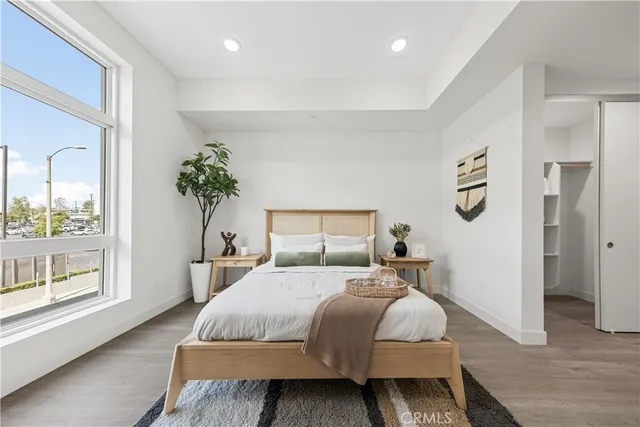 $718,000 | 168 South Monterey Street, Unit 202, Alhambra, CA 91801