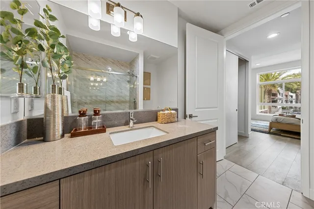 $718,000 | 168 South Monterey Street, Unit 202, Alhambra, CA 91801