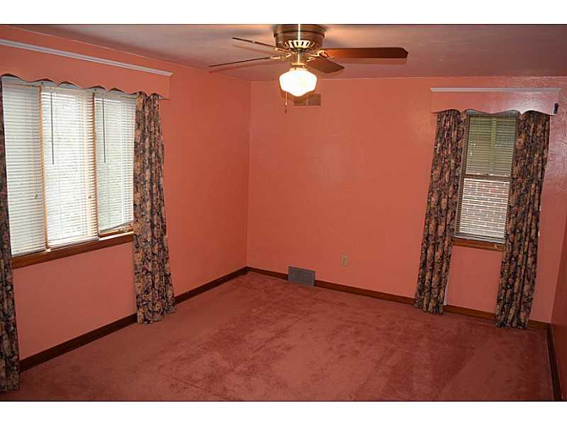 1305 Pine Hollow Road McKees Rocks, PA 15136 - Photo 15 of 25 Master Bedroom.