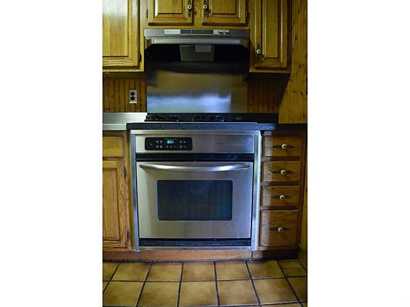 1305 Pine Hollow Road McKees Rocks, PA 15136 - Photo 6 of 25 Kitchen. Electric Oven and Gas Cook Top