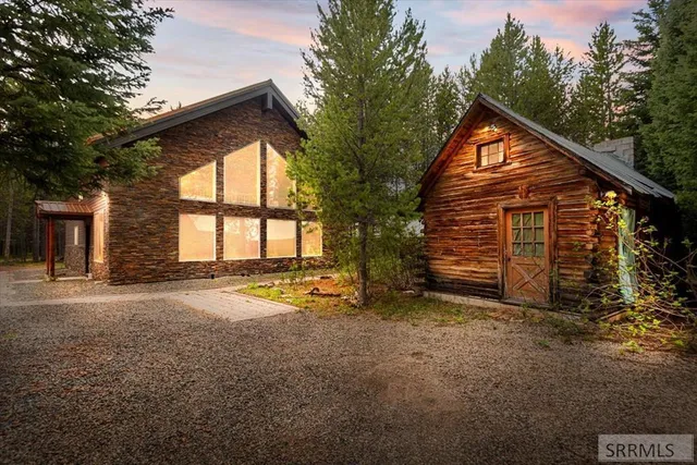 $999,998 | 4170 North Big Springs Loop Road, Island Park, ID 83429