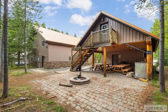 $999,998 | 4170 North Big Springs Loop Road, Island Park, ID 83429