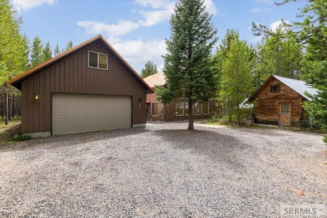 $999,998 | 4170 North Big Springs Loop Road, Island Park, ID 83429