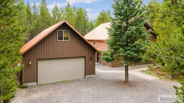 $999,998 | 4170 North Big Springs Loop Road, Island Park, ID 83429