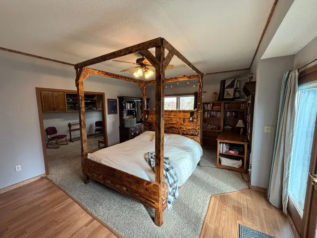 $415,000 | 46279 193rd Street, Morris, MN 56267