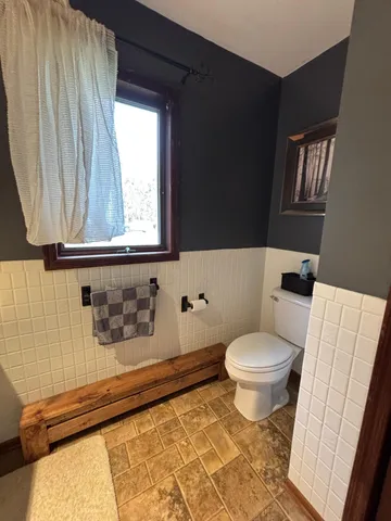 $415,000 | 46279 193rd Street, Morris, MN 56267