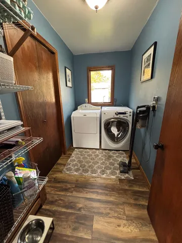 $415,000 | 46279 193rd Street, Morris, MN 56267