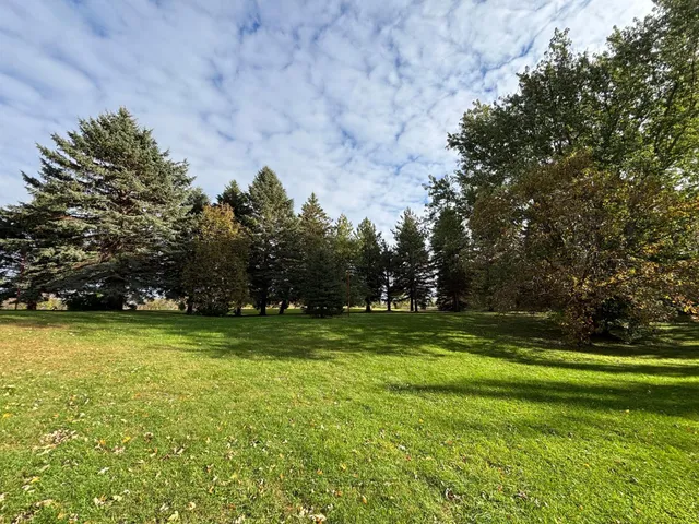 $415,000 | 46279 193rd Street, Morris, MN 56267