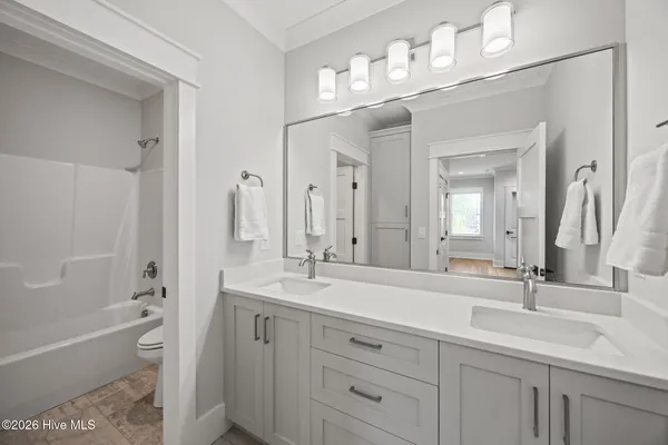 $925,000 | 711 Rupert Drive, Greenville, NC 27858