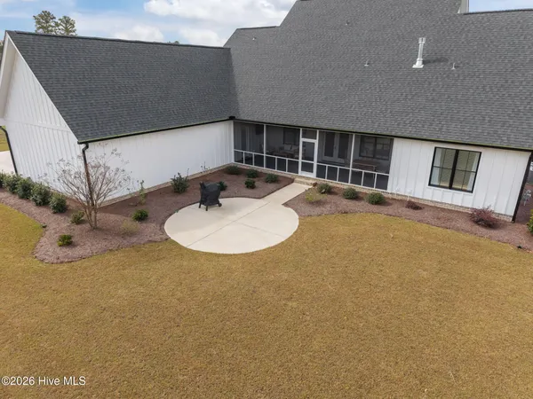 $925,000 | 711 Rupert Drive, Greenville, NC 27858