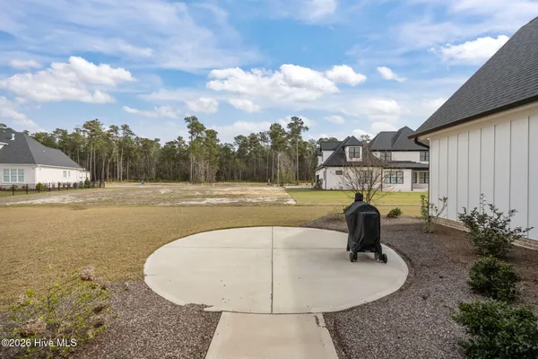 $925,000 | 711 Rupert Drive, Greenville, NC 27858