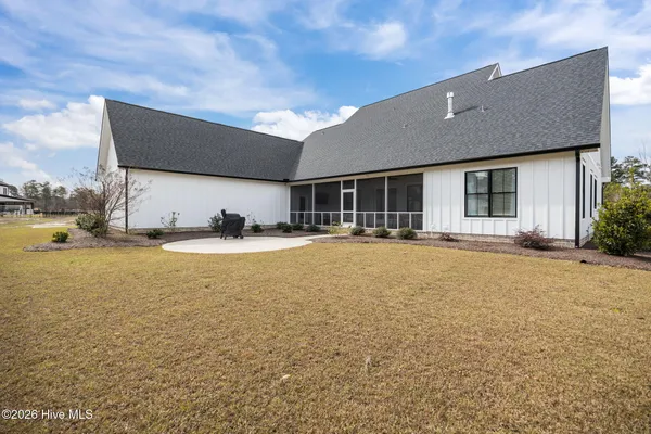 $925,000 | 711 Rupert Drive, Greenville, NC 27858