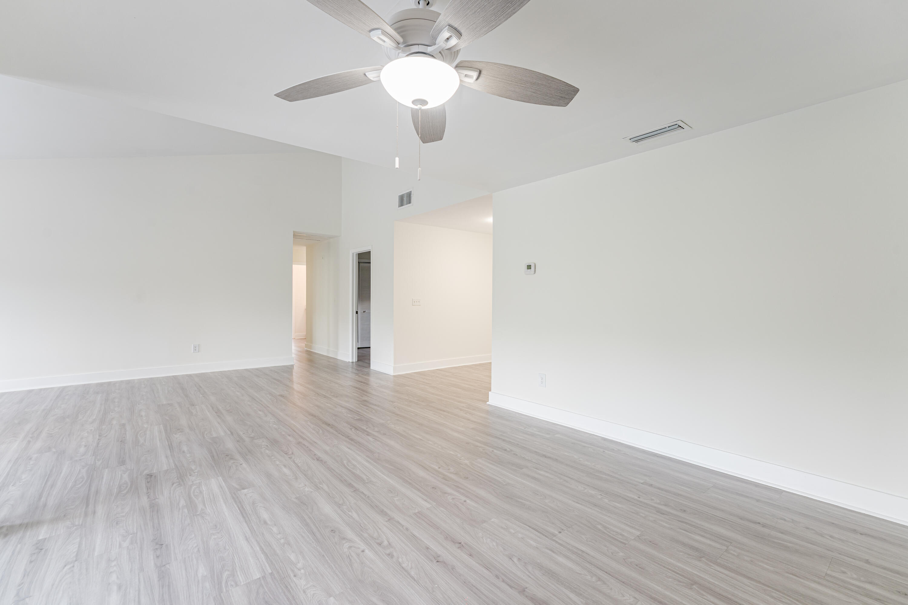 3048 Northwest 27th Terrace Boca Raton, FL 33434 - Photo 14 of 56 HS-05158