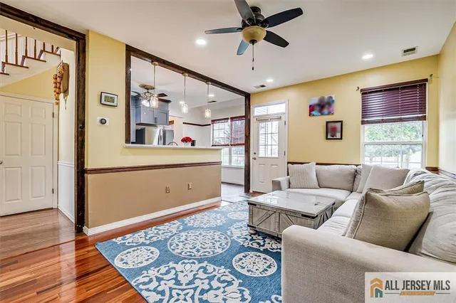 $789,000 | 17 Providence Boulevard, Kendall Park, NJ 08824