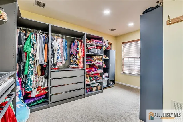 $789,000 | 17 Providence Boulevard, Kendall Park, NJ 08824