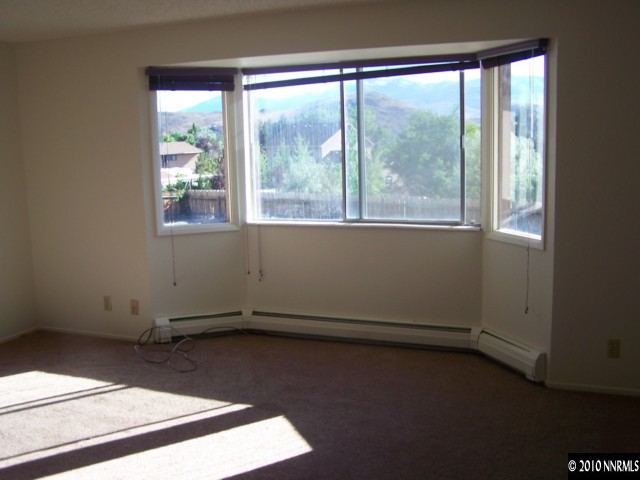 3385 Shawnee Circle Reno, NV 89502 - Photo 4 of 9 Photo 4