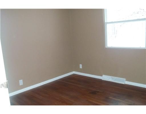 2623 Hampton Road Mishawaka, IN 46544 - Photo 6 of 12 Gallery Image 6