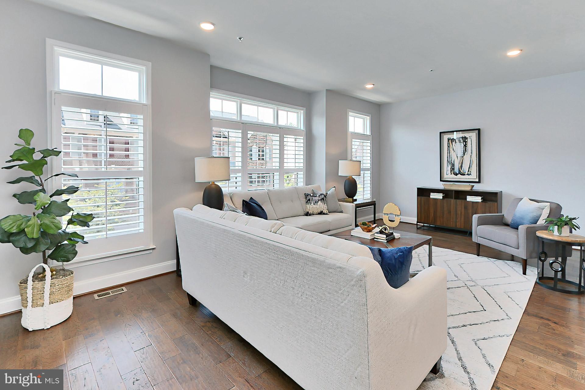 22574 Windsor Locks Square Ashburn, VA 20148 - Photo 11 of 51 Handscraped Hardwood Flrg, Tons of Windows