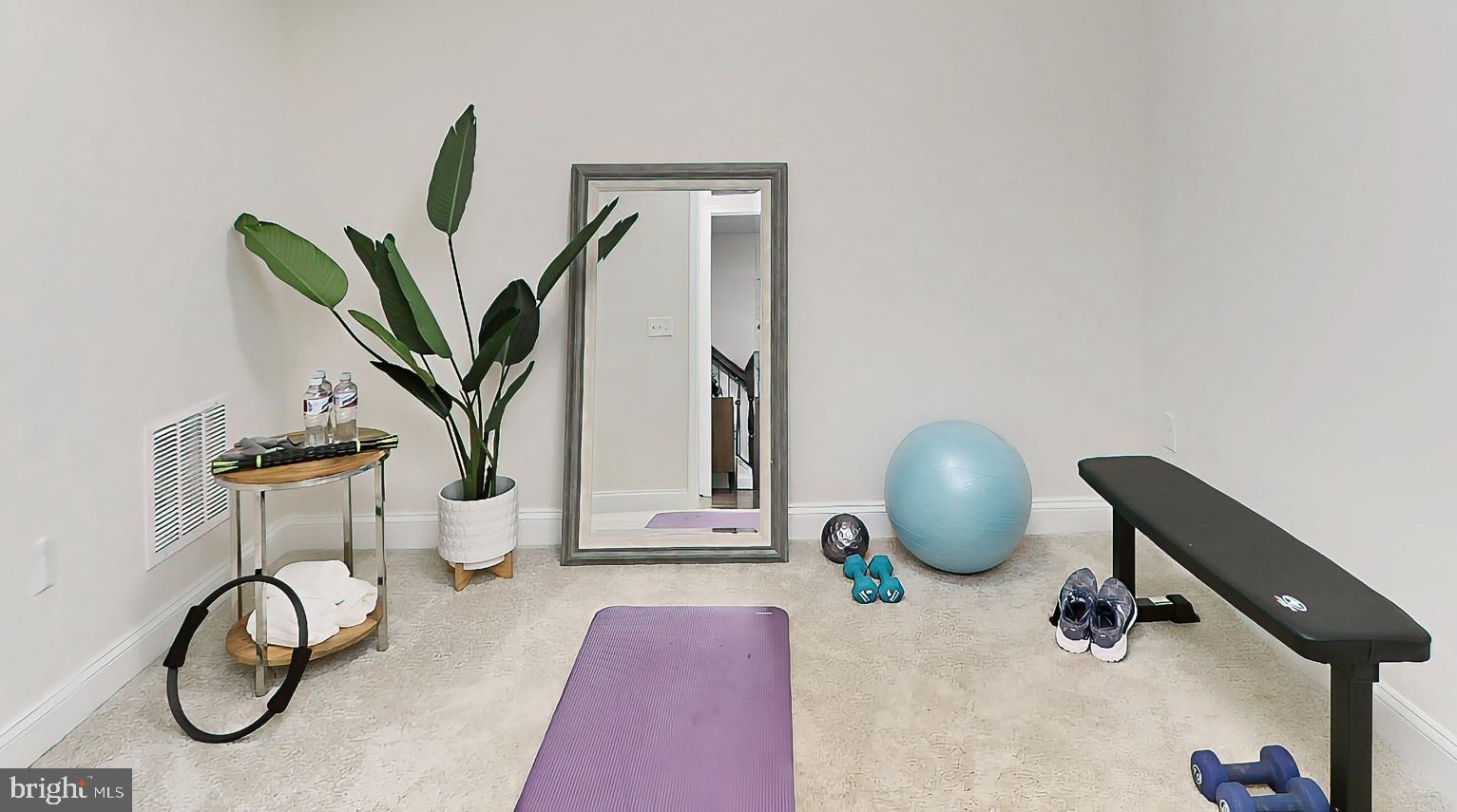 22574 Windsor Locks Square Ashburn, VA 20148 - Photo 8 of 51 Versatile Space to Meet Your Needs