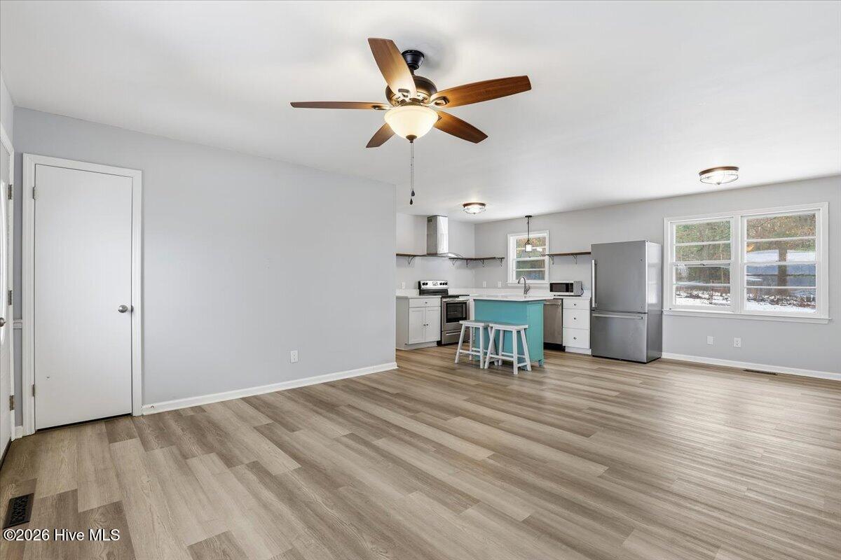 605 Firetower Road La Grange, NC 28551 - Photo 4 of 23 11-605 Firetower Rd-11