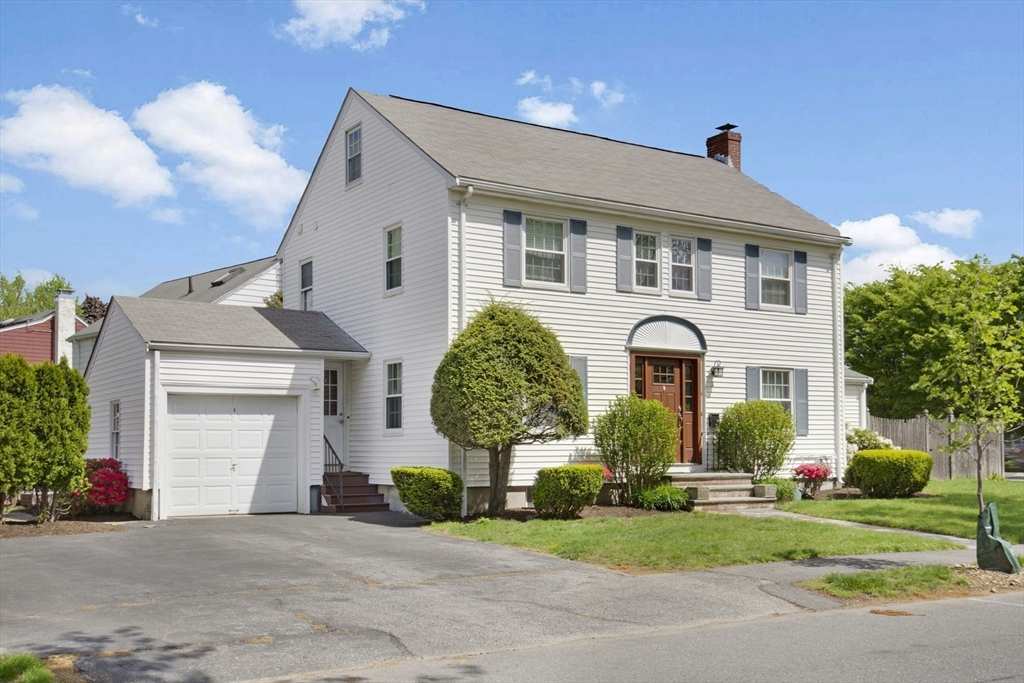 3 Livermore Road Belmont, MA 02478 - Photo 3 of 36 Gallery Image 3