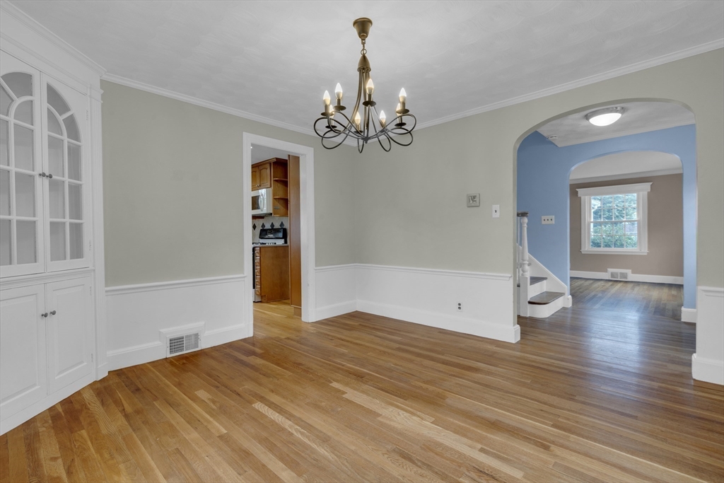 3 Livermore Road Belmont, MA 02478 - Photo 8 of 36 Gallery Image 8