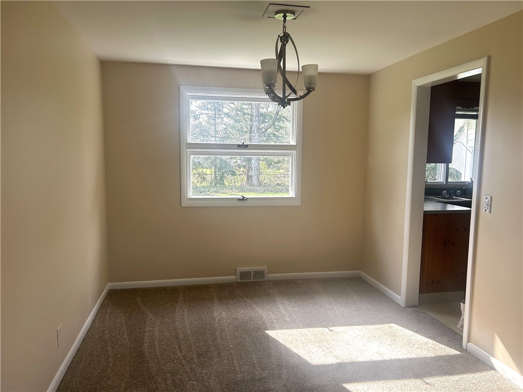 99 Howedale Drive Greece, NY 14616 - Photo 9 of 31