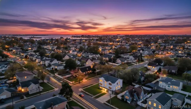 $1,099,000 | 322 Miller Avenue, Freeport, NY 11520