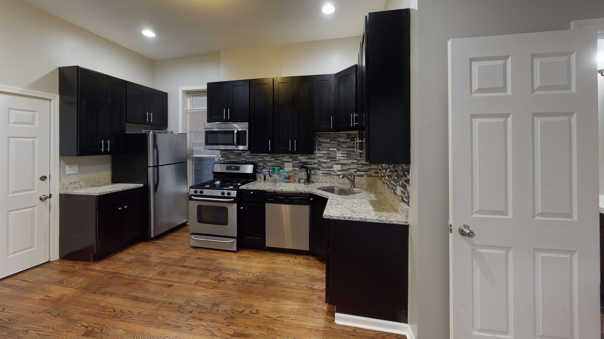 2130 West Cermak Road, Unit 2F Chicago, IL 60608 - Photo 2 of 19