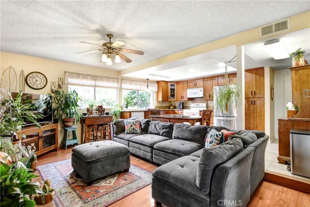 8795 Monte Vista Street Rancho Cucamonga, CA 91701 - Photo 8 of 16